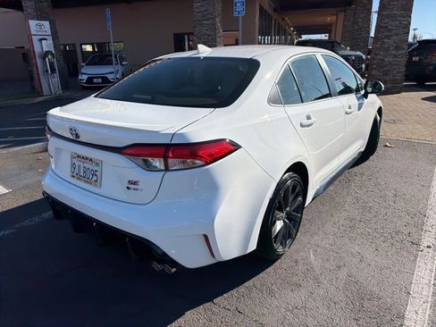 Certified 2025 Toyota Corolla SE image 8