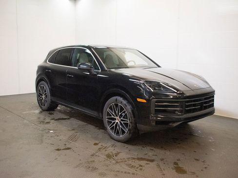 Certified 2026 Porsche Cayenne image 8