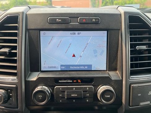 Used 2019 Ford F150 XLT w/ Equipment Group 302A Luxury AWD/4WD image 25