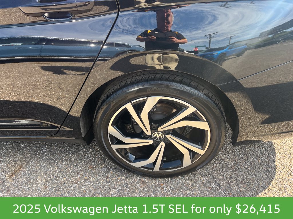 Used 2025 Volkswagen Jetta SEL FWD image 5