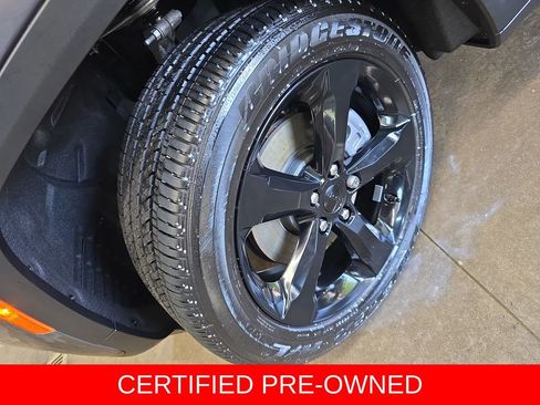 Used 2025 Jeep Grand Cherokee L Altitude AWD/4WD image 35