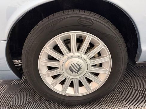 Used 2010 Mercury Grand Marquis LS RWD image 36