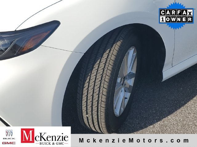Used 2025 Toyota Camry LE w/ Convenience Package FWD image 31