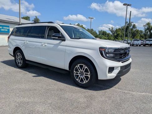 New 2026 Ford Expedition Max Active RWD image 2