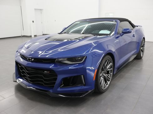 Used 2023 Chevrolet Camaro ZL1 RWD image 7