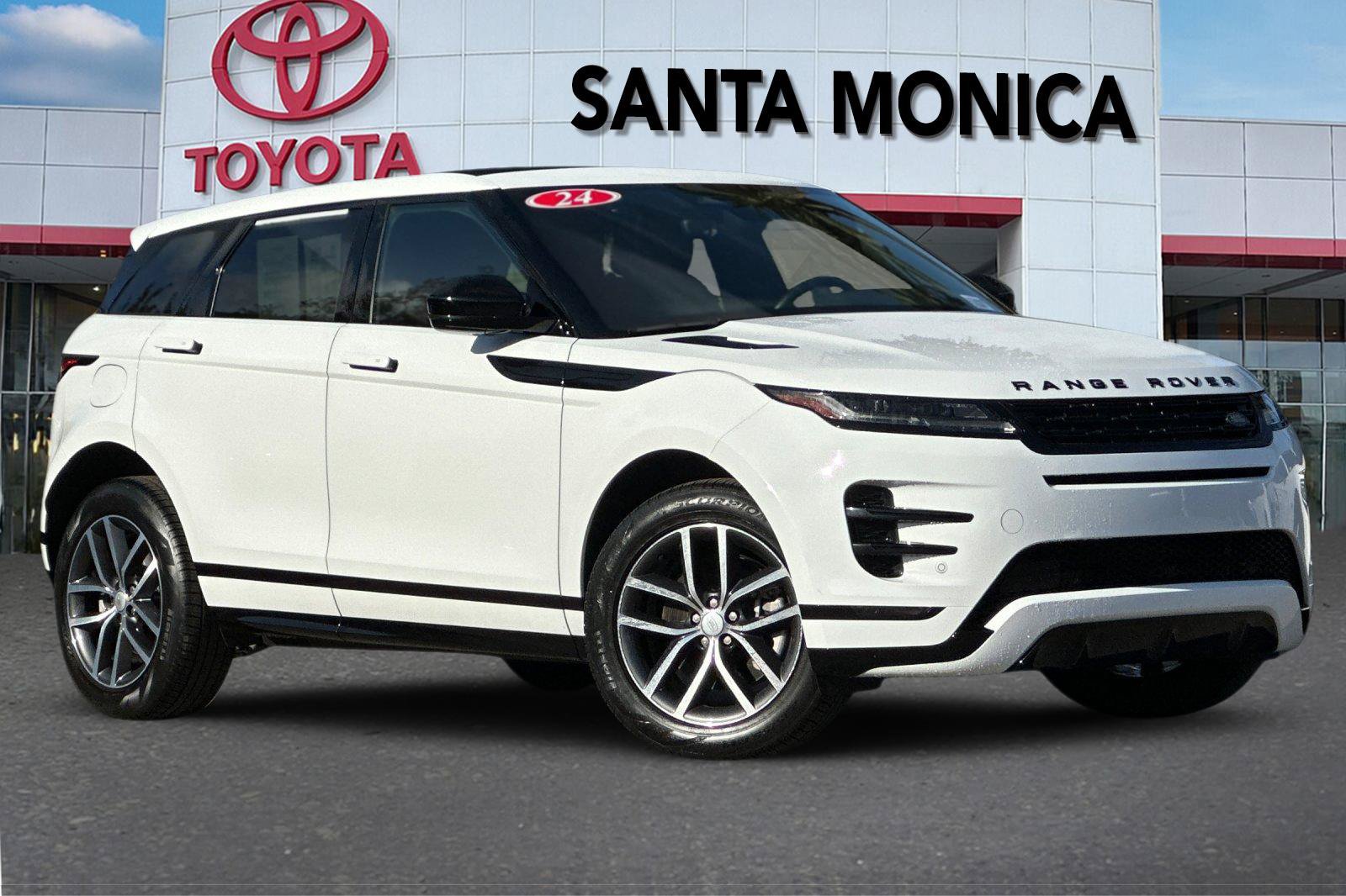 Used 2024 Land Rover Range Rover Evoque Dynamic SE AWD/4WD image 2