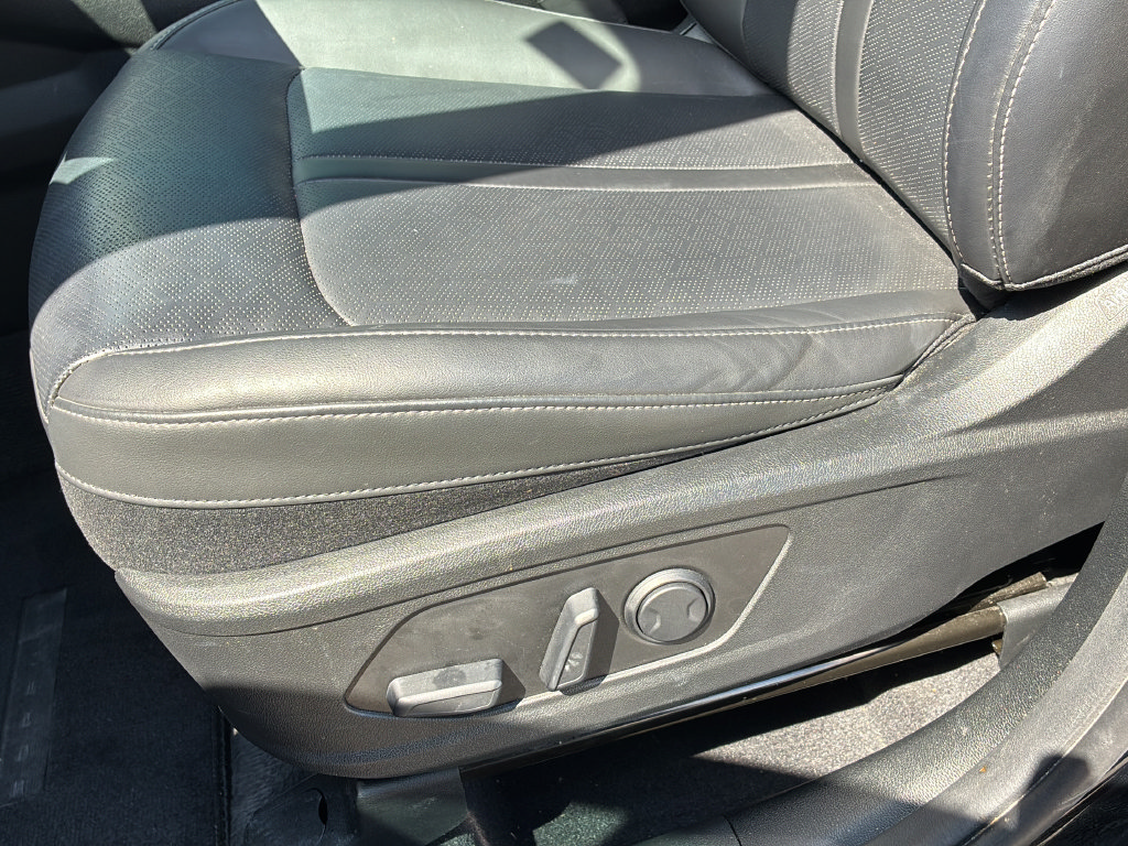 Used 2023 Kia Sorento S FWD image 15