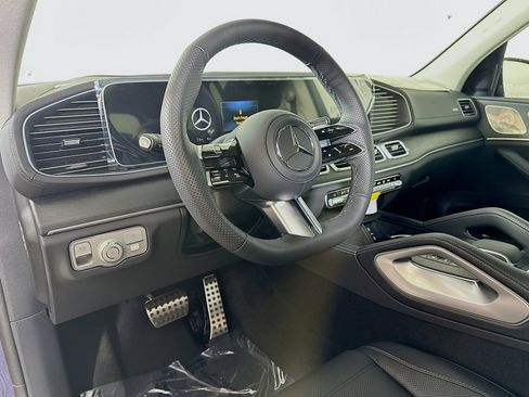 New 2026 Mercedes-Benz GLS 450 4MATIC image 9