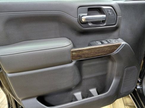 Used 2019 GMC Sierra 1500 SLE w/ SLE Value Package image 41