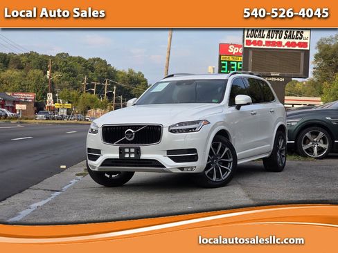 Used 2017 Volvo XC90 T6 Momentum w/ Vision Package image 1