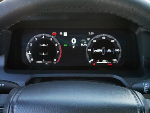 Certified 2025 Toyota 4Runner TRD Off-Road Premium image 21