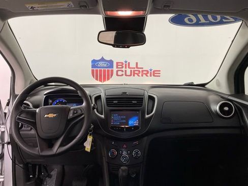 Used 2016 Chevrolet Trax LS image 17