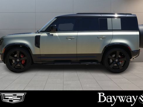 Used 2025 Land Rover Defender 110 X AWD/4WD image 5