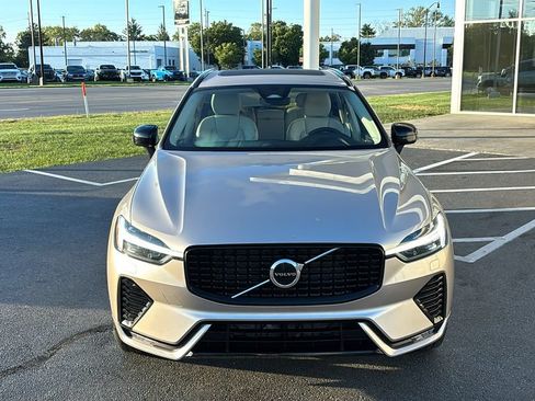 Used 2024 Volvo XC60 B5 Core w/ Climate Package AWD/4WD image 4