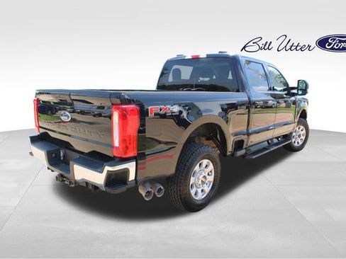 Certified 2024 Ford F250 XLT w/ FX4 Off-Road Package image 5