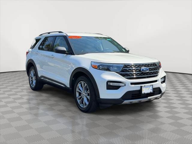 Used 2023 Ford Explorer XLT w/ Equipment Group 202A AWD/4WD image 1