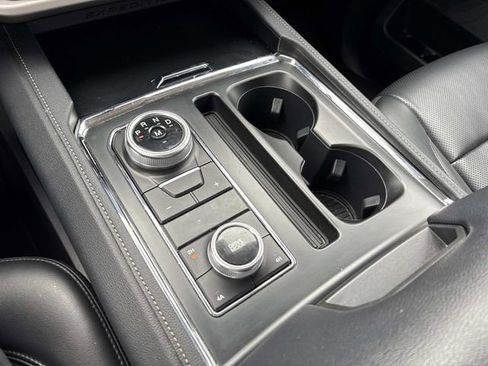 Certified 2024 Ford Expedition Max XLT image 35