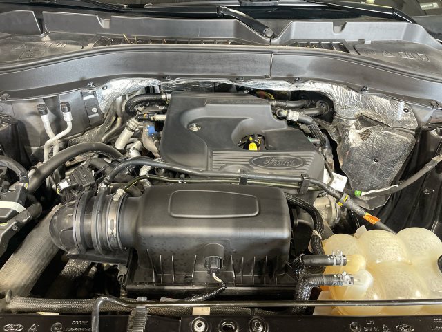 Used 2020 Ford Explorer XLT w/ Equipment Group 202A AWD/4WD image 27