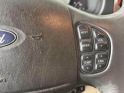 Used 2006 Ford F250 4x4 Crew Cab Super Duty image 18