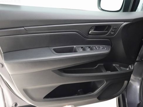 Used 2024 Honda Odyssey EX-L image 8