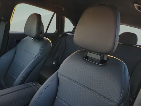 Certified 2026 Mercedes-Benz GLC 300 image 19