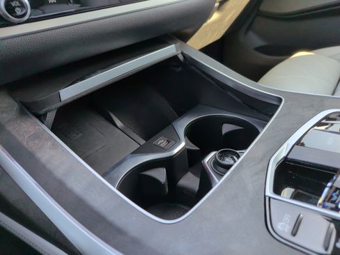 Certified 2024 BMW X7 xDrive40i image 19