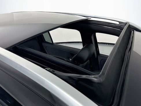 Used 2024 Mercedes-Benz GLB 250 4MATIC image 22