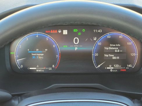 Used 2025 Toyota RAV4 Limited w/ Advanced Technology Package image 32