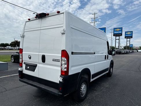 Used 2025 RAM ProMaster 2500 w/ Safety Group FWD image 5
