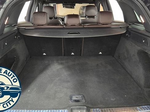 Used 2016 Mercedes-Benz GLC 300 4MATIC w/ Multimedia Package image 33