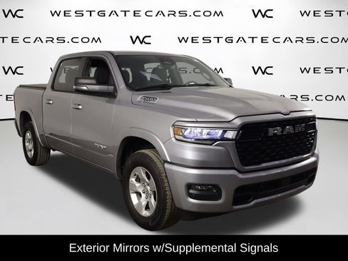 Used 2025 RAM 1500 Big Horn AWD/4WD image 37