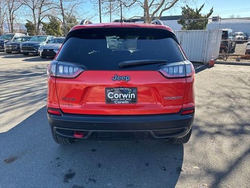 Used 2021 Jeep Cherokee Trailhawk w/ Comfort/Convenience Group image 5