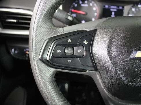Used 2022 Chevrolet TrailBlazer LS FWD image 24