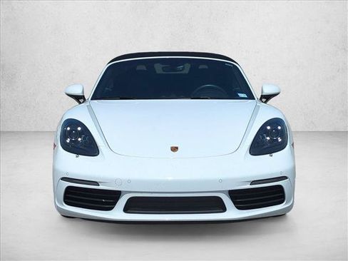 Used 2025 Porsche 718 Boxster RWD image 2