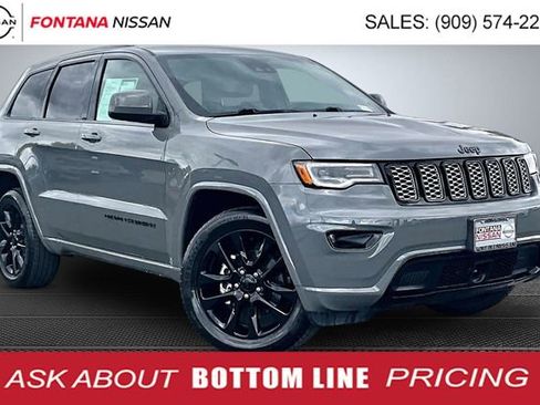 Used 2020 Jeep Grand Cherokee Altitude AWD/4WD image 1