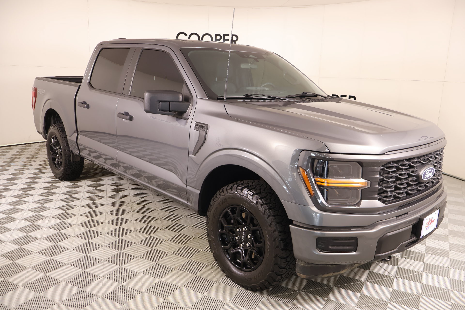 Used 2025 Ford F150 STX AWD/4WD image 1