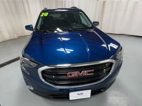 Used 2020 GMC Terrain SLE w/ Driver Convenience Package image 3