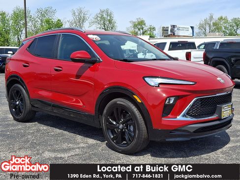 Used 2026 Buick Encore GX Sport Touring w/ Comfort Package FWD image 1