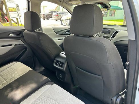 Used 2022 Chevrolet Equinox LS FWD image 43