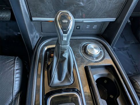 Used 2024 INFINITI QX80 Luxe image 24