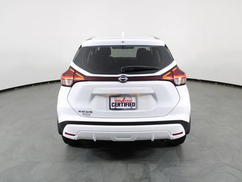 Certified 2023 Nissan Kicks S FWD image 11