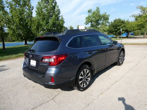 Used 2016 Subaru Outback 2.5i Limited AWD/4WD image 5