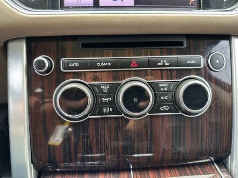 Used 2014 Land Rover Range Rover HSE AWD/4WD image 18