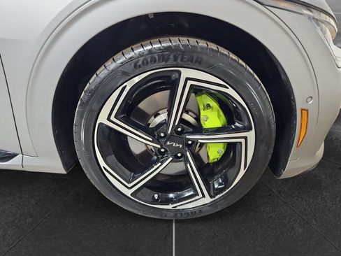 Used 2024 Kia EV6 GT AWD/4WD image 40