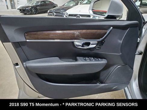 Used 2018 Volvo S90 T5 Momentum w/ Convenience Package AWD/4WD image 8