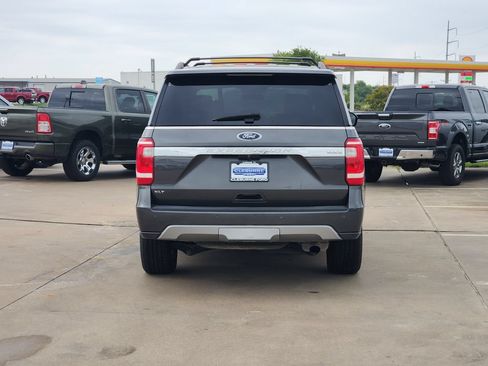 Used 2021 Ford Expedition XLT AWD/4WD image 6