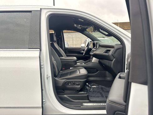 Certified 2024 Chevrolet Suburban Premier image 13