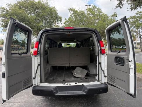 Used 2023 Chevrolet Express 3500 LS RWD image 21