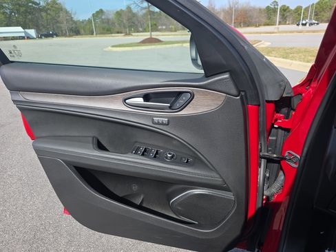 Used 2022 Alfa Romeo Stelvio Ti image 28
