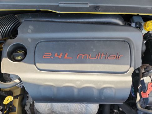 Used 2015 Jeep Renegade Trailhawk w/ Popular Equipment Group AWD/4WD image 25